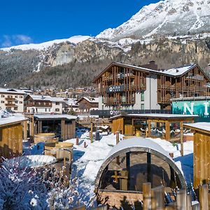 Nira Mountain Resort Futura